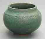 bowl with incised decoration, 4" dia., 